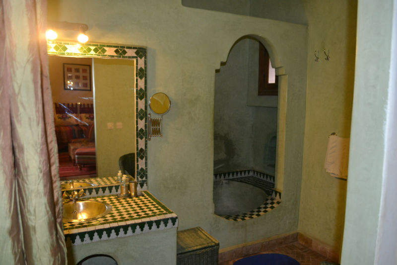 Arbaa Bathroom